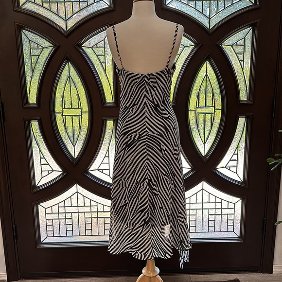 Georgiou studio dress 👗 - Picture 3 of 10